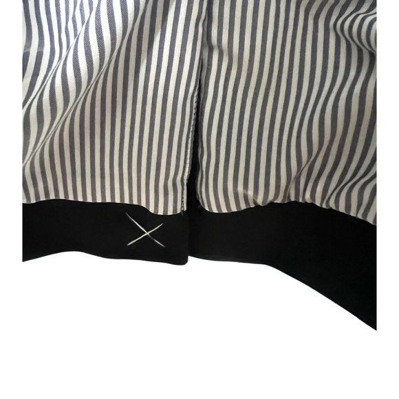 J Crew Parke Black Velvet Blazer Size 8T - Picture 15 of 16